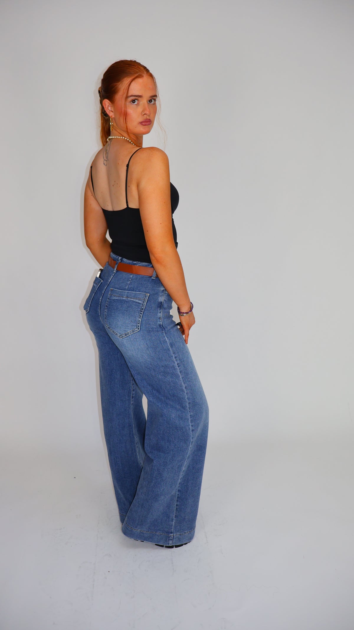 Gill Super stretch denim. With a belt