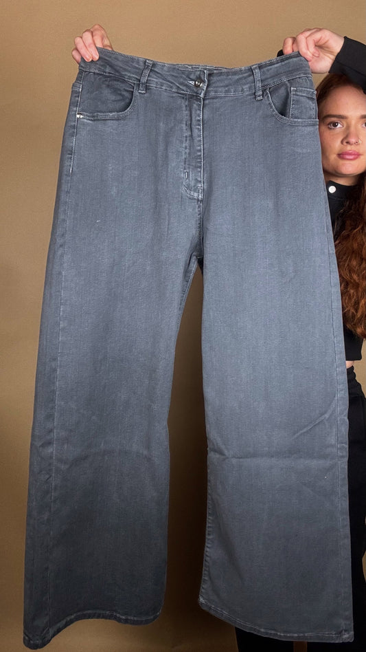 Carolanne super stretch Jean UK 16 and UK18