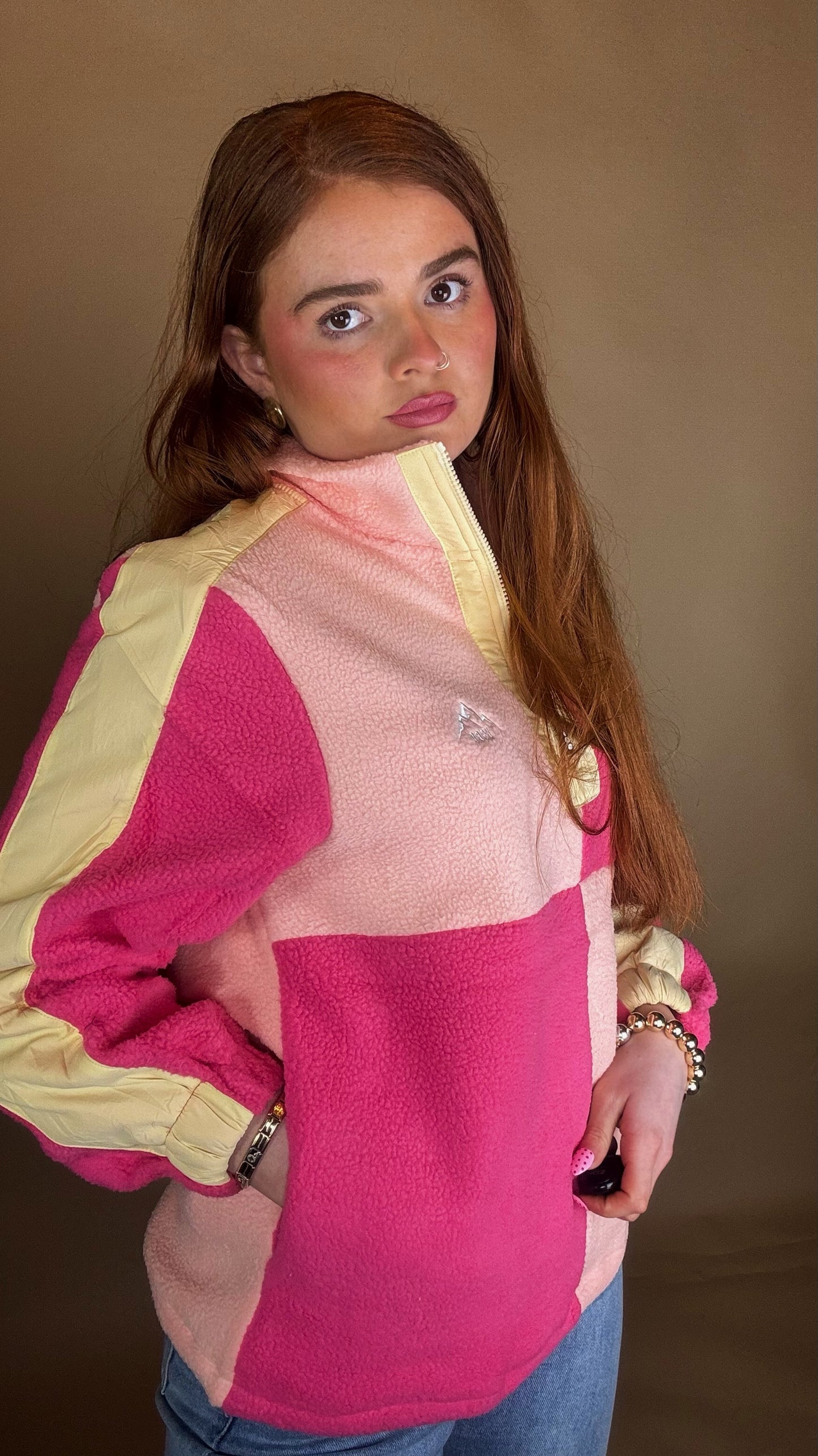 Delilah fleece size down. Pockets & draw string