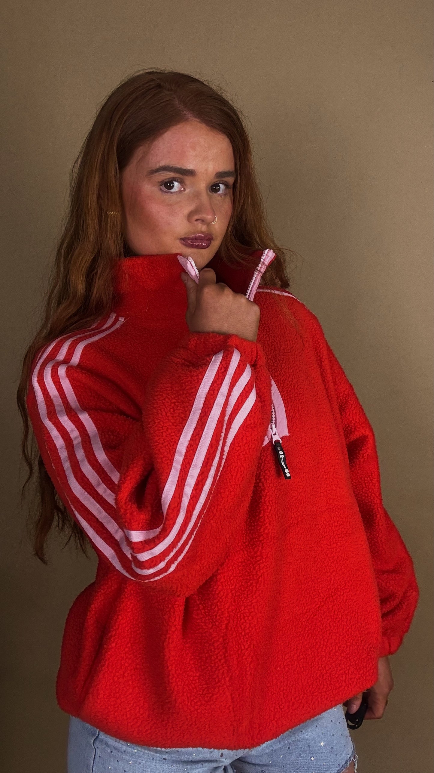 Aine Red/pink fleece. Pockets + drawstring. size down!