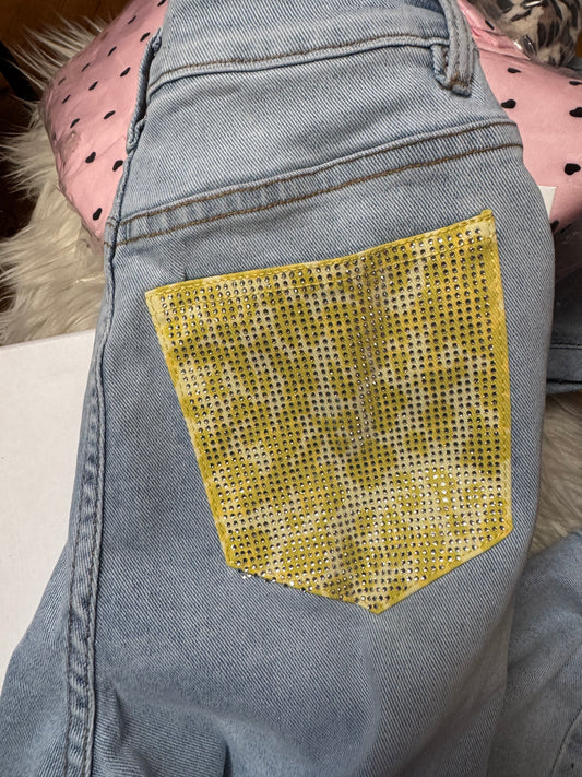 Yellow patch denim jean