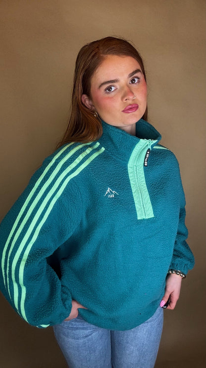Mel x4 Stripe Fleece Mint size down. Pockets & draw string