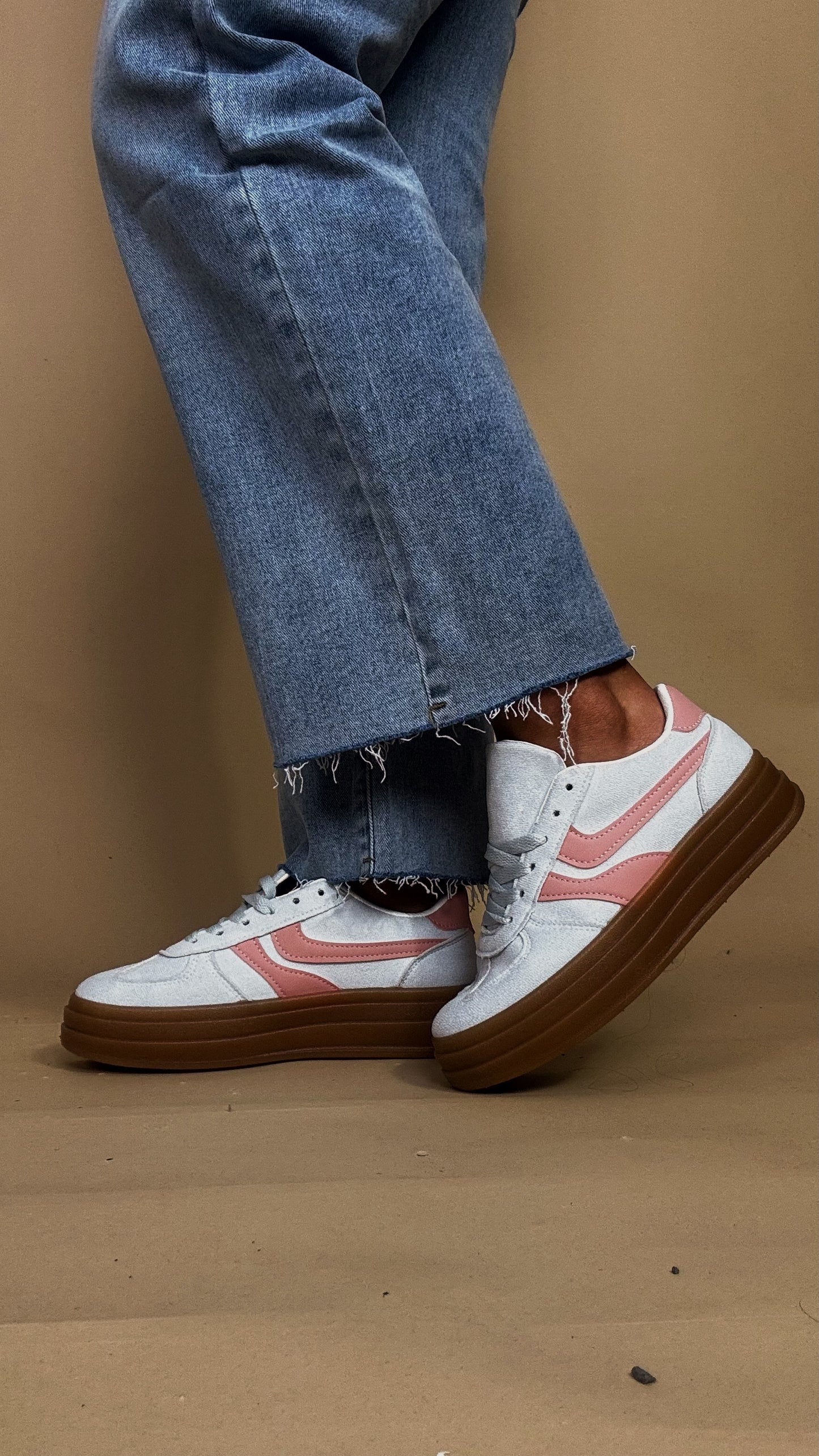 Amy Blue/Pink Chunky trainers