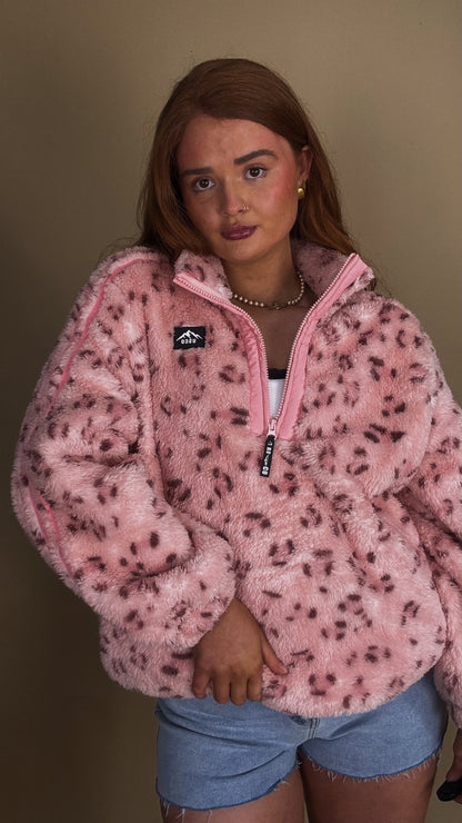 Chelsea Pink leopard fleece. Drawstring + pockets. Size down!