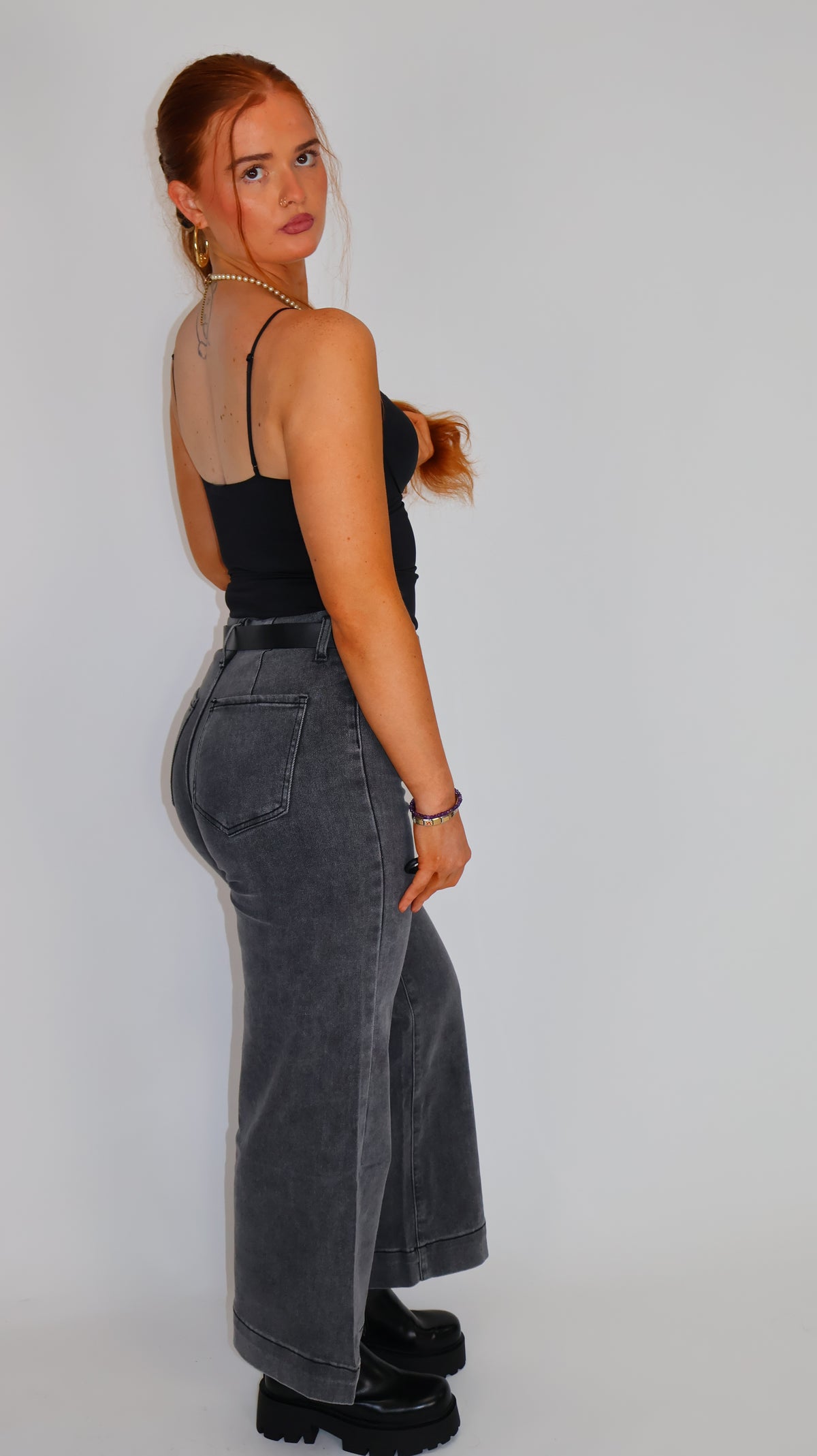 Stephanie Super stretch denim. With belt