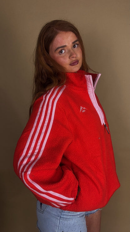 Aine Red/pink fleece. Pockets + drawstring. size down!