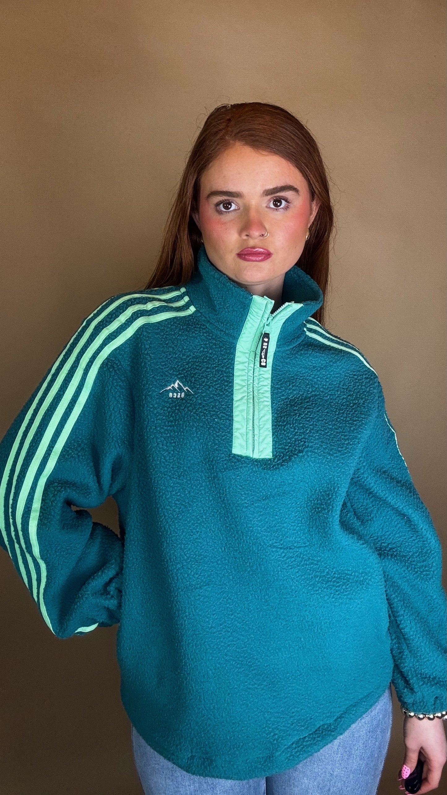 Mel x4 Stripe Fleece Mint size down. Pockets & draw string