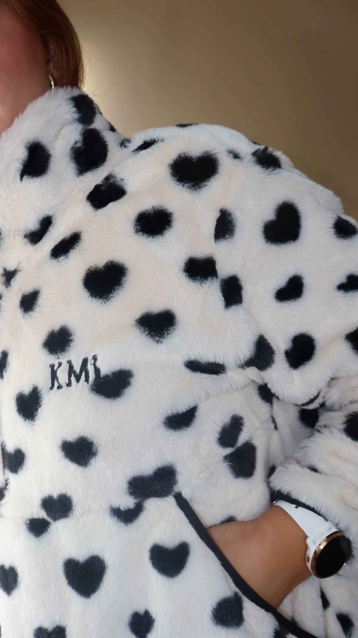 ONCE OFF DROP. Love love love KML Fleece. Pockets & Drawstrings. *Thermal fleece-more dense finish on the inside