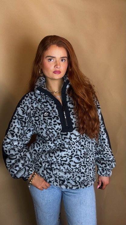 Danielle super soft fleece *size down* Pockets & draw string