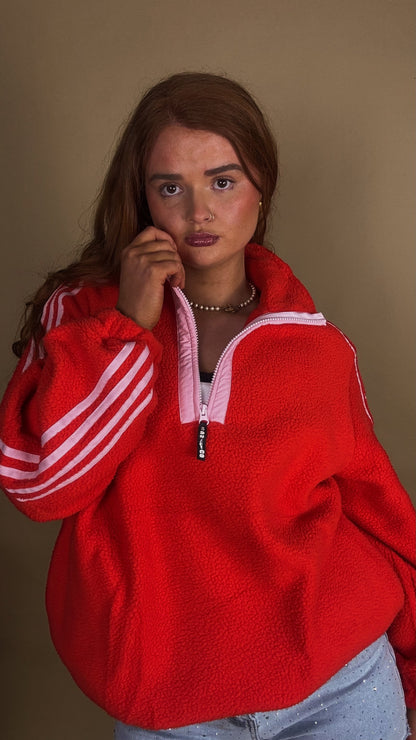 Aine Red/pink fleece. Pockets + drawstring. size down!