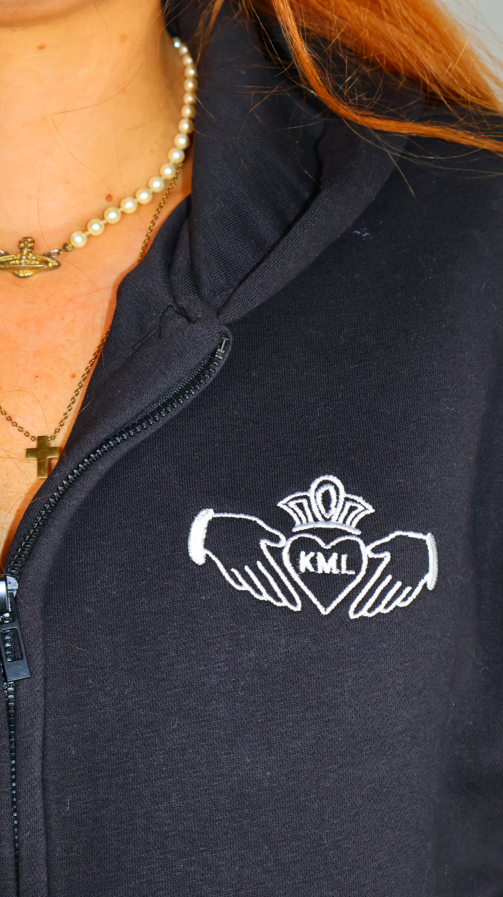 Una Claddagh Fleeced Hoodie.