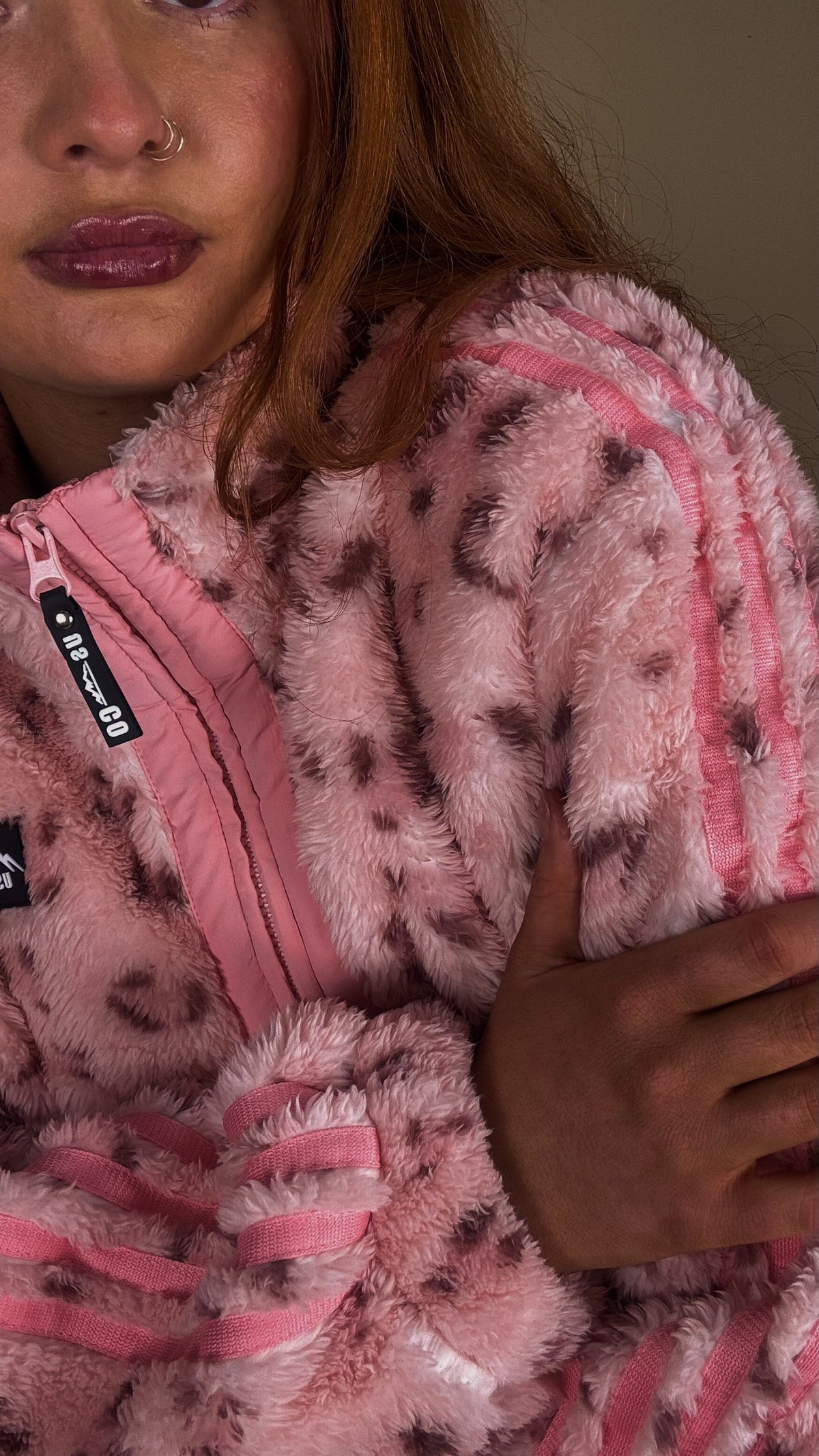 Chelsea Pink leopard fleece. Drawstring + pockets. Size down!