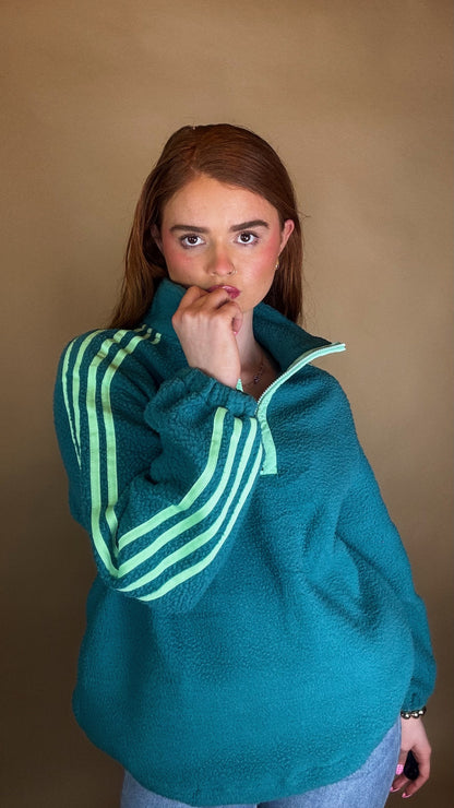 Mel x4 Stripe Fleece Mint size down. Pockets & draw string