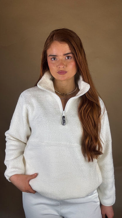 Isla Half Zip + pockets + drawstring