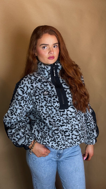 Danielle super soft fleece *size down* Pockets & draw string