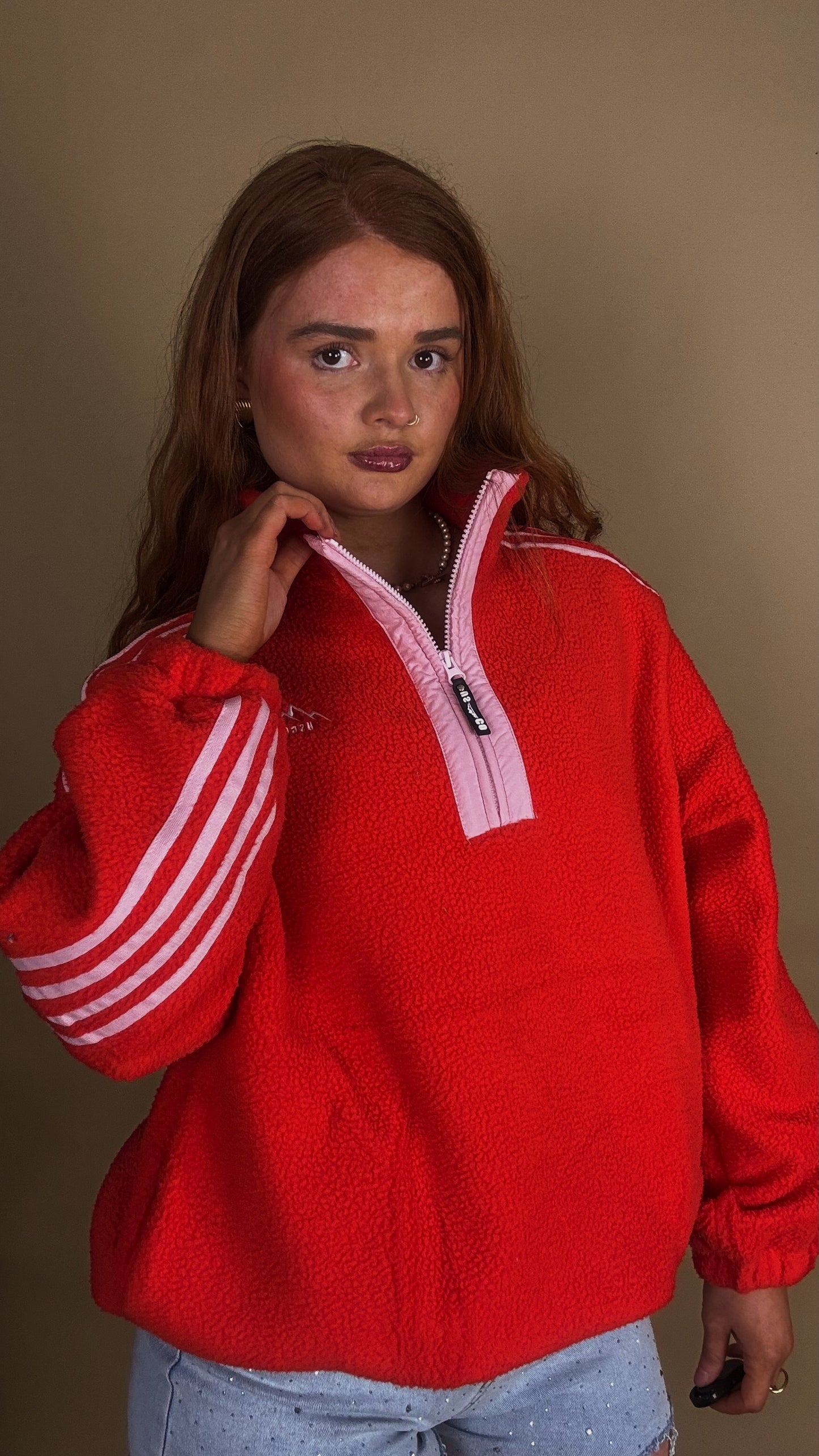 Aine Red/pink fleece. Pockets + drawstring. size down!