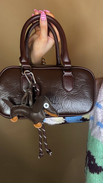 Lulu Exclusive Dachshund Bag (including a cross body strap)