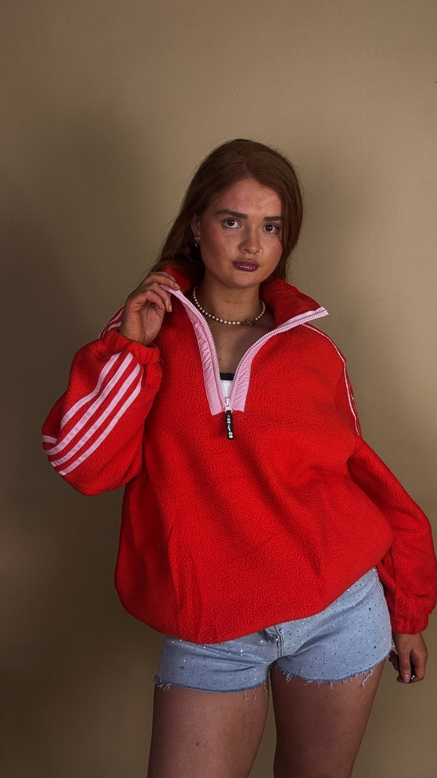 Aine Red/pink fleece. Pockets + drawstring. size down!