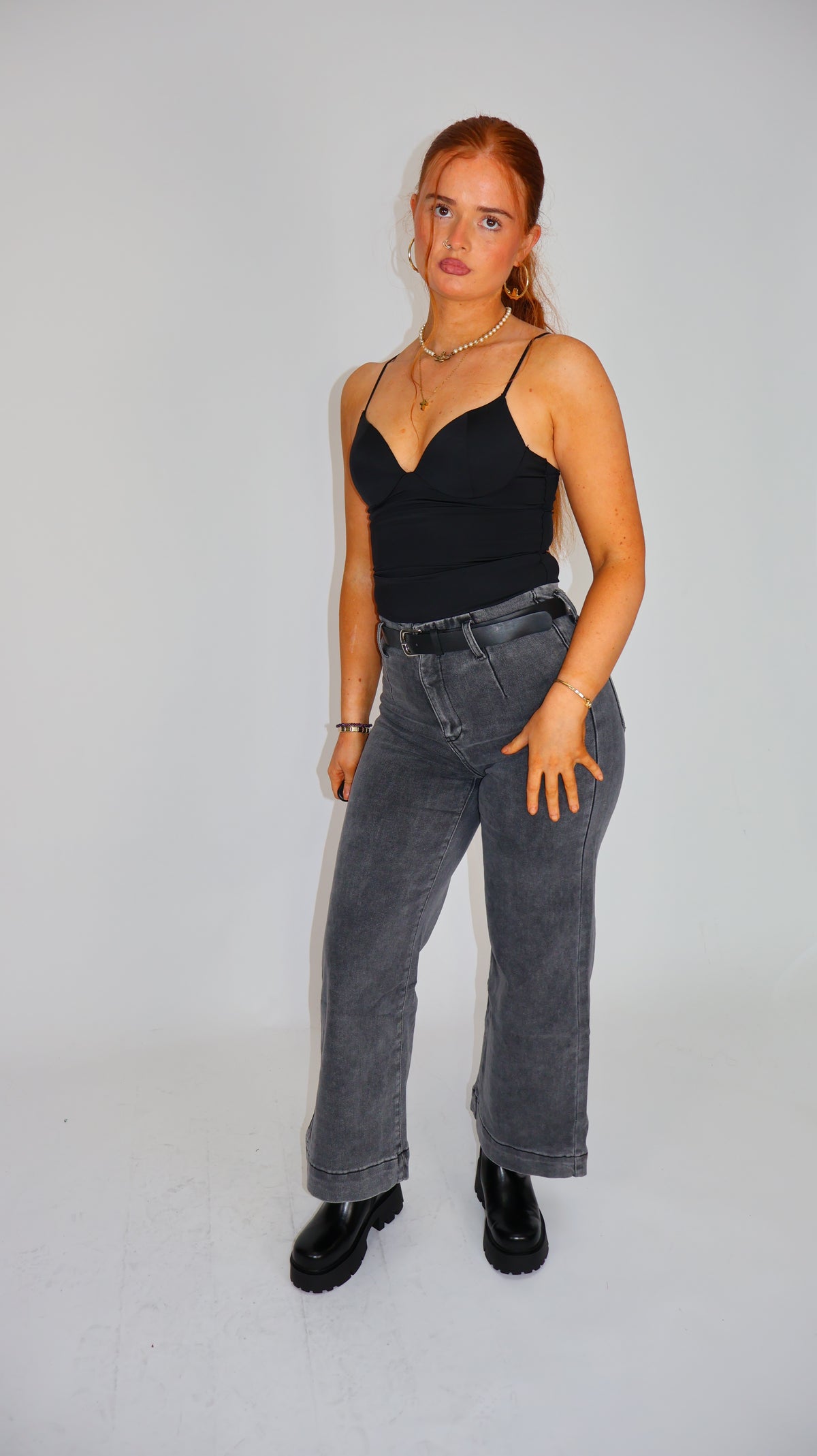 Stephanie Super stretch denim. With belt