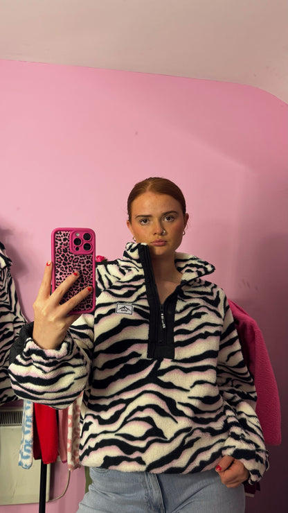 Niamh super soft fleece limited edition *size down*