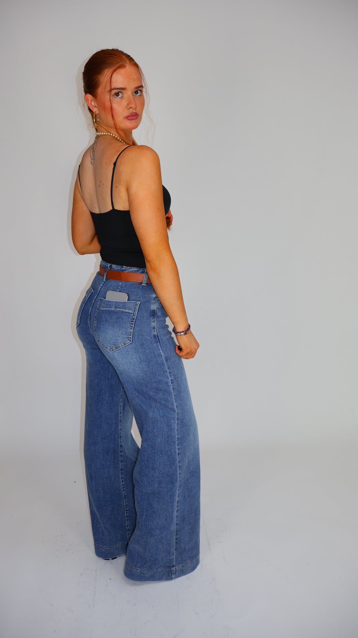 Gill Super stretch denim. With a belt
