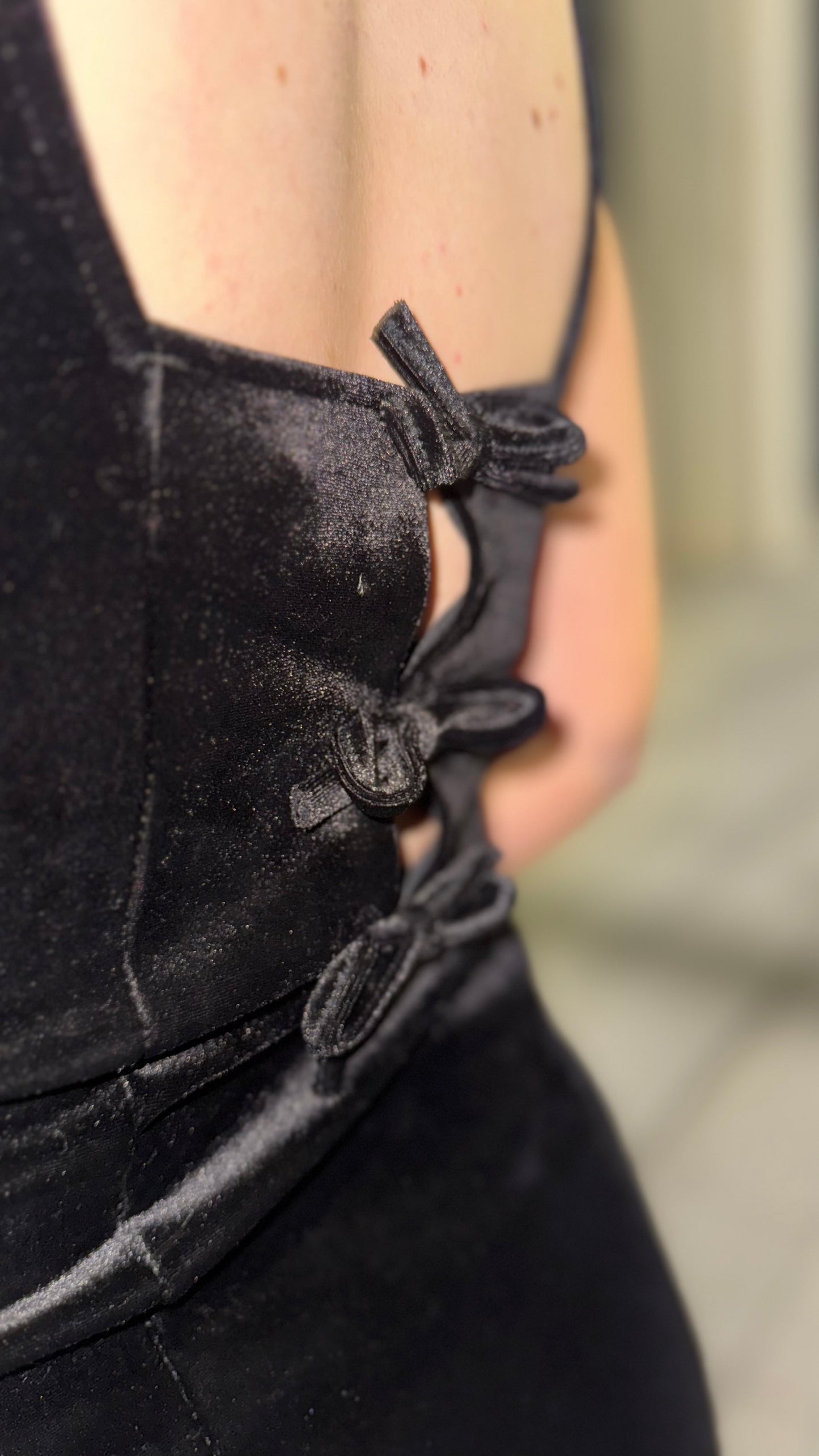 Bobbi Bow Super stretch crushed velvet dress