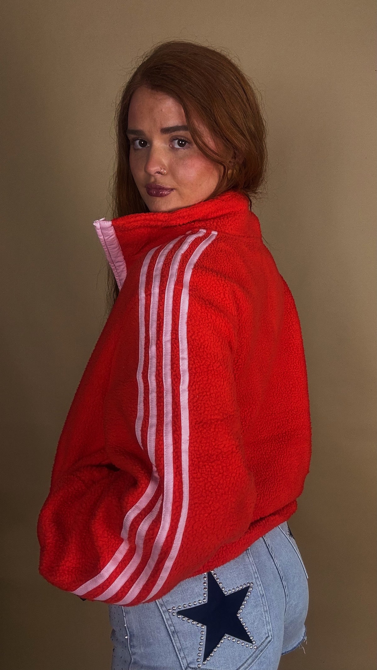 Aine Red/pink fleece. Pockets + drawstring. size down!
