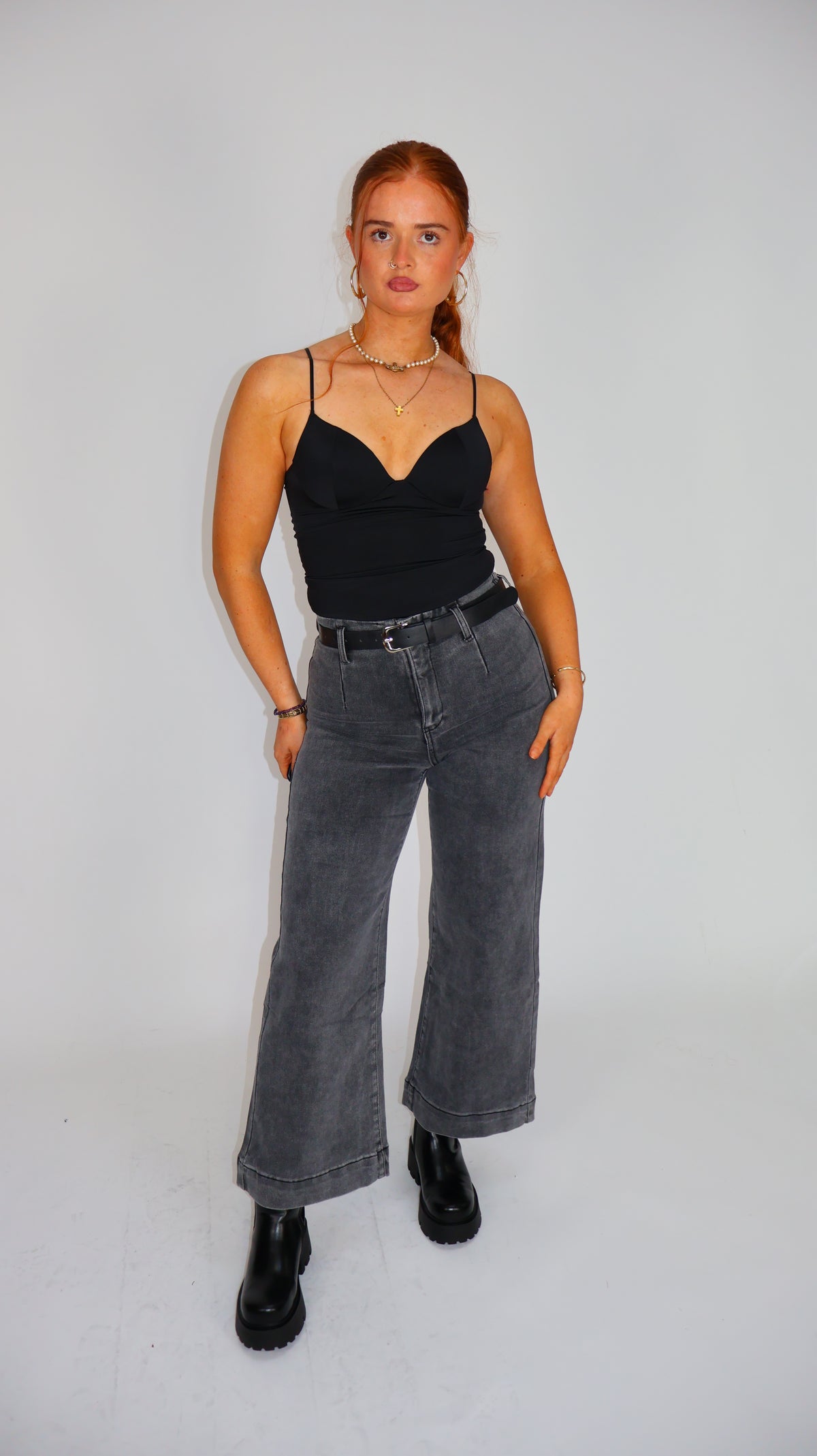 Stephanie Super stretch denim. With belt