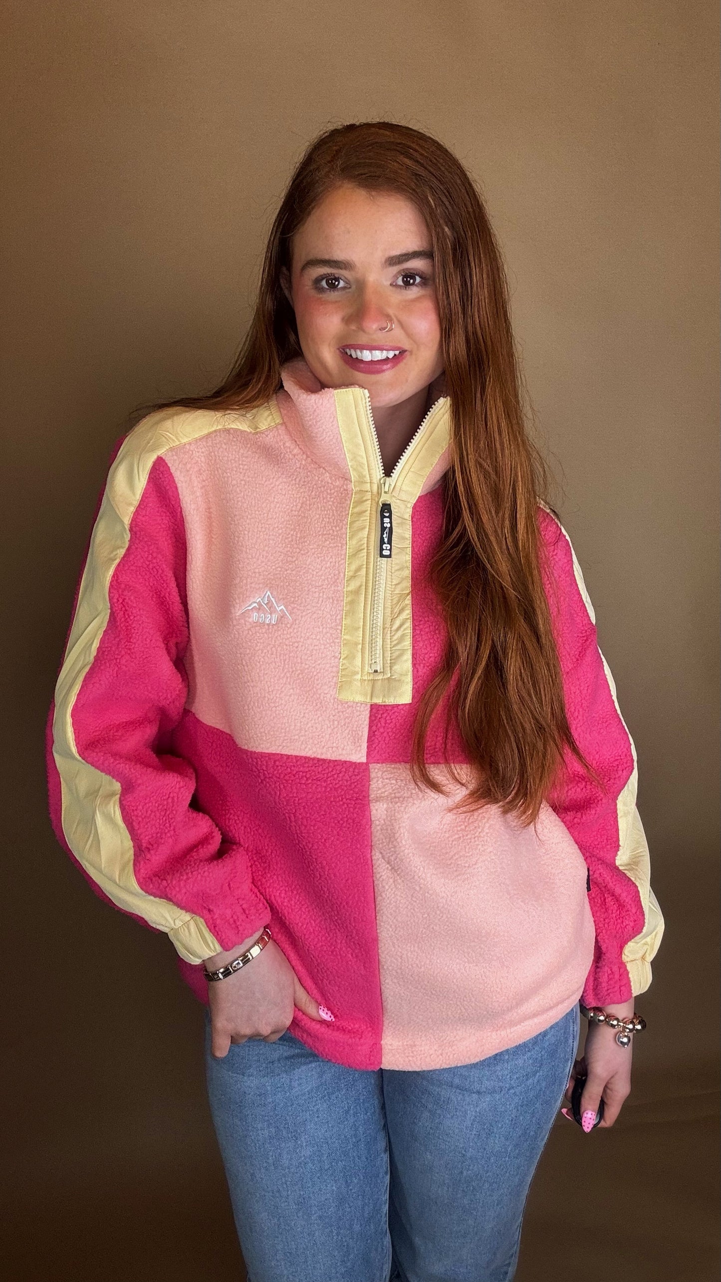 Delilah fleece size down. Pockets & draw string