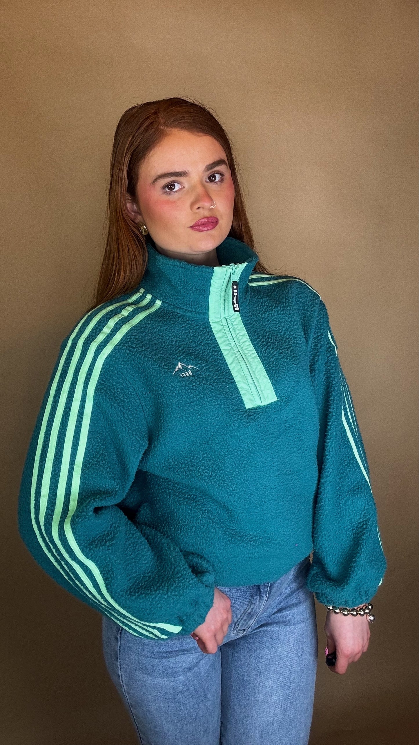 Mel x4 Stripe Fleece Mint size down. Pockets & draw string