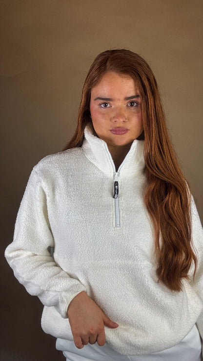 Isla Half Zip + pockets + drawstring