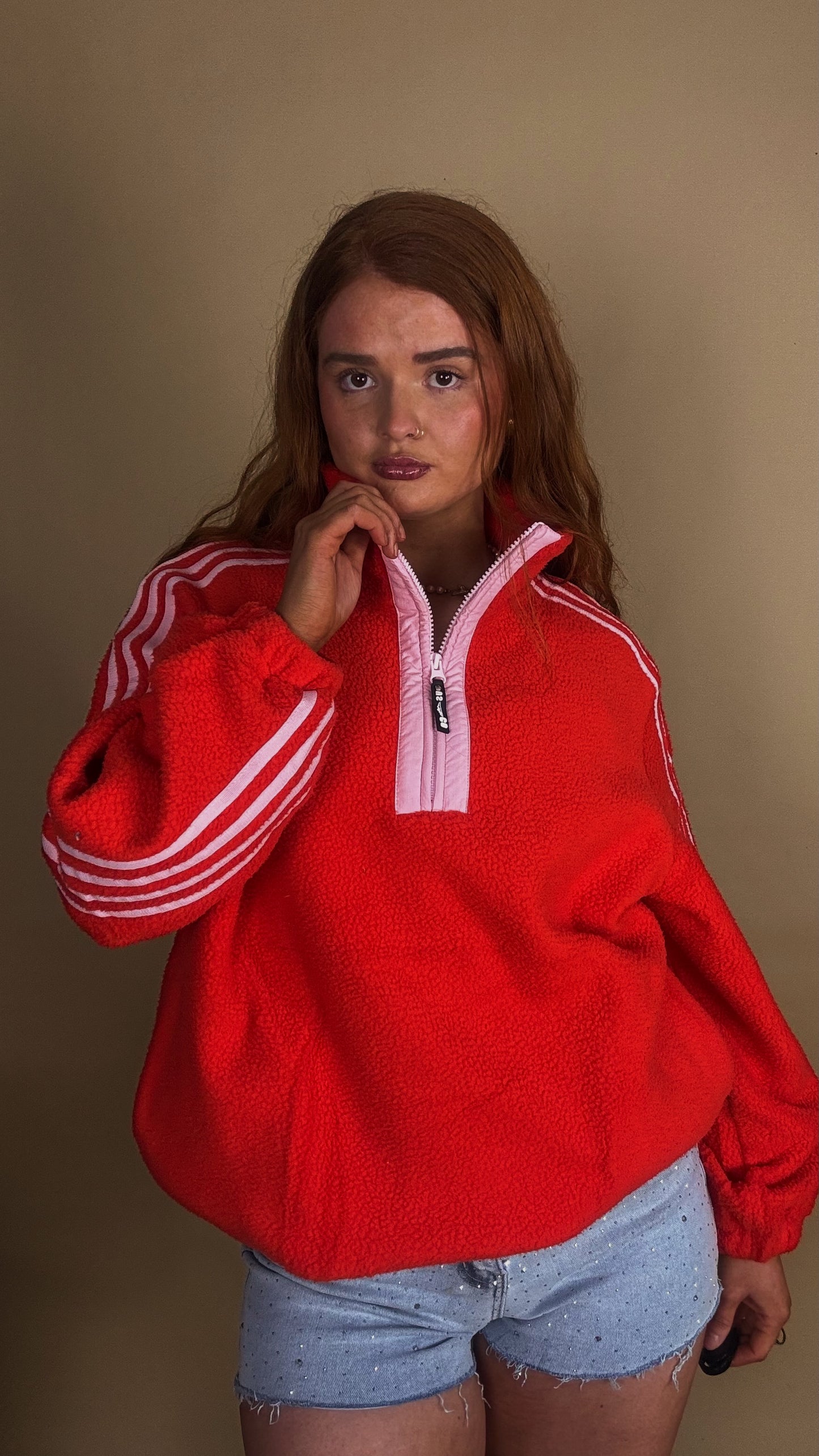 Aine Red/pink fleece. Pockets + drawstring. size down!