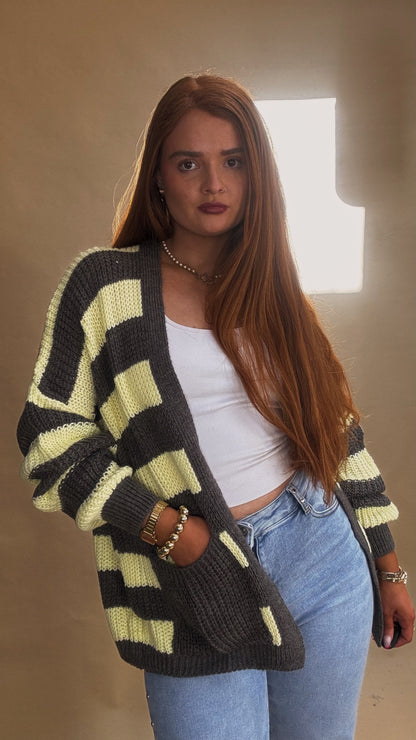 Amie Knit yellow charcoal
