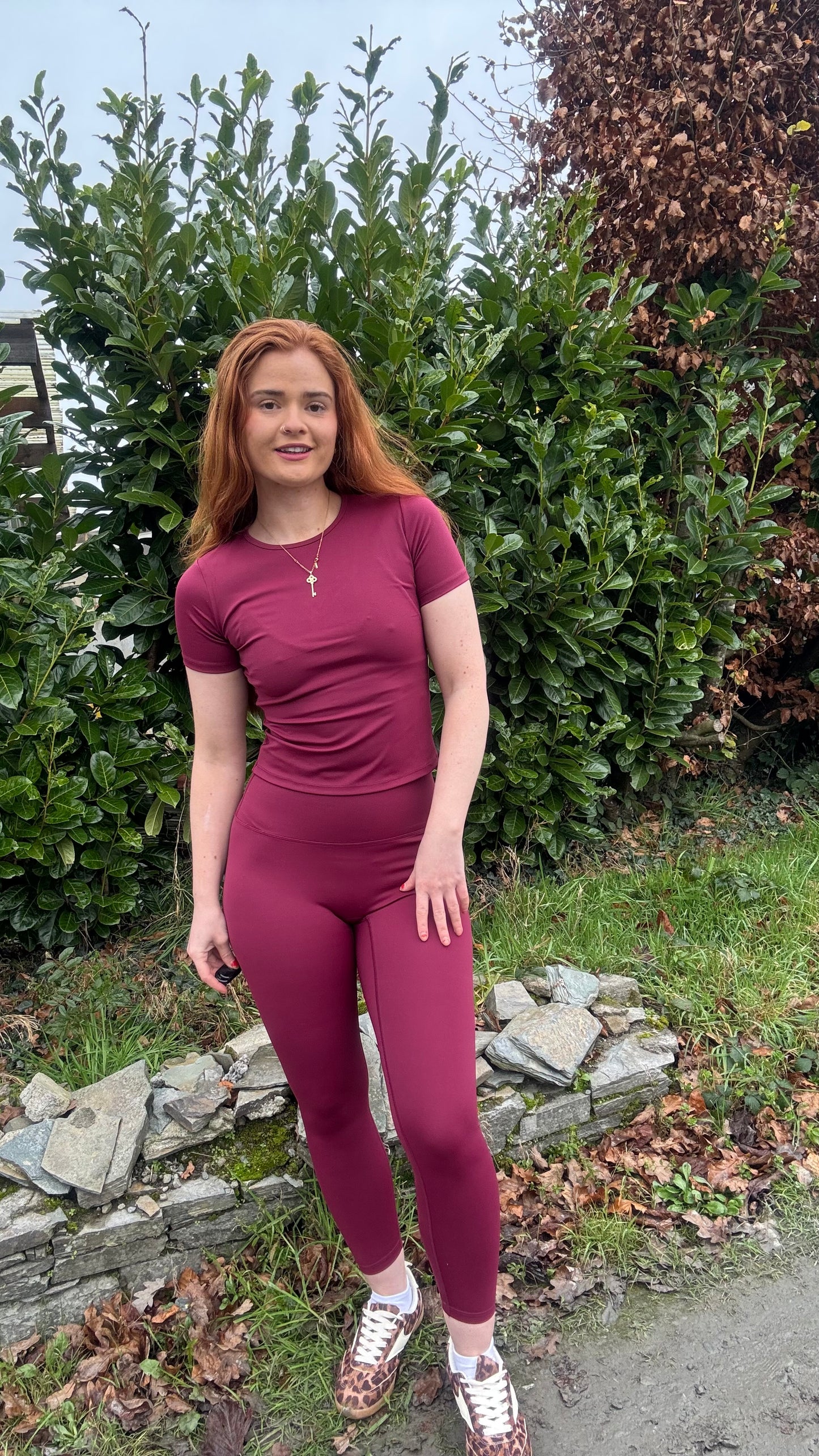 Amy burgundy legging set