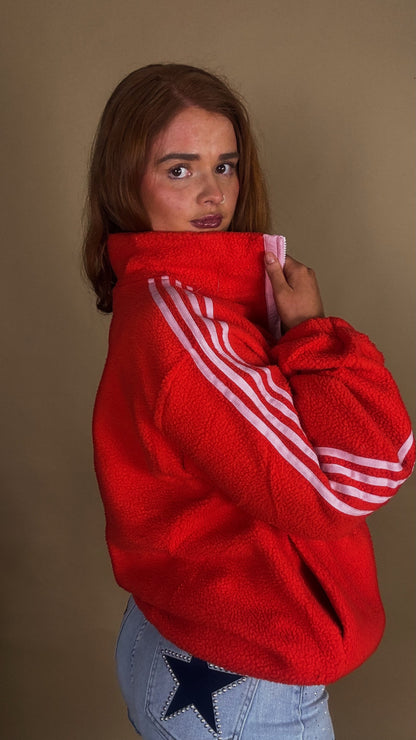 Aine Red/pink fleece. Pockets + drawstring. size down!