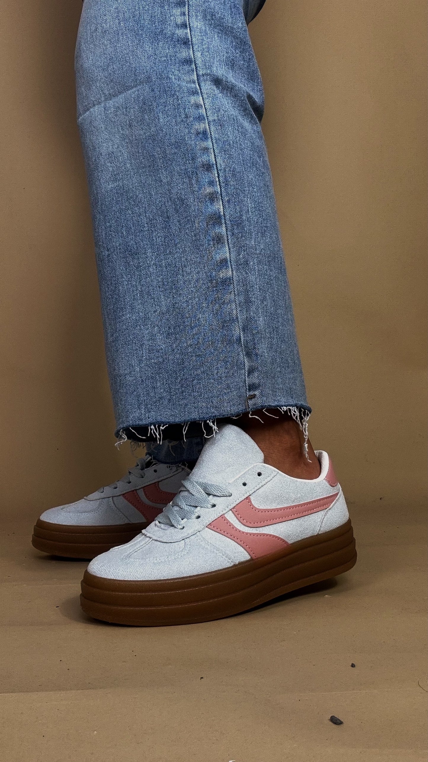 Amy Blue/Pink Chunky trainers
