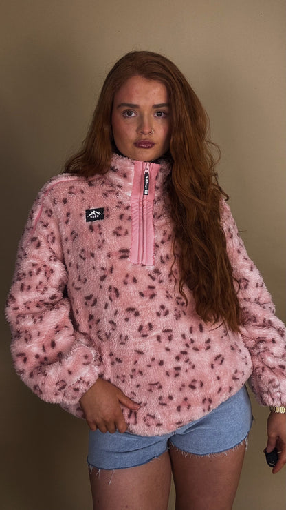 Chelsea Pink leopard fleece. Drawstring + pockets. Size down!