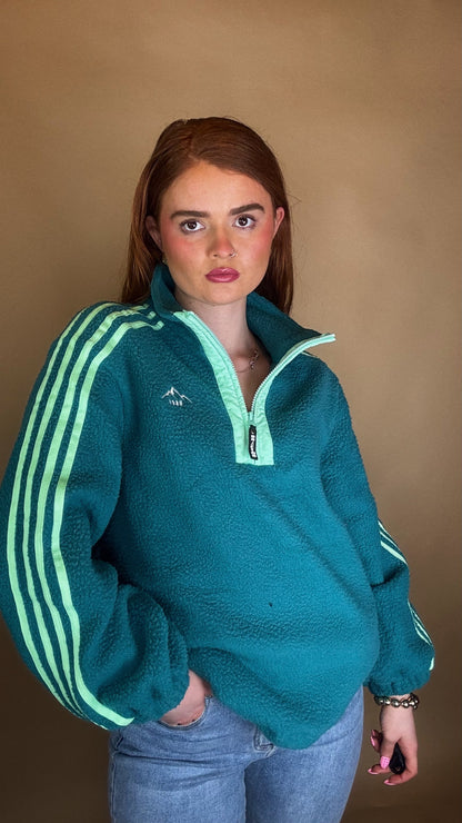 Mel x4 Stripe Fleece Mint size down. Pockets & draw string