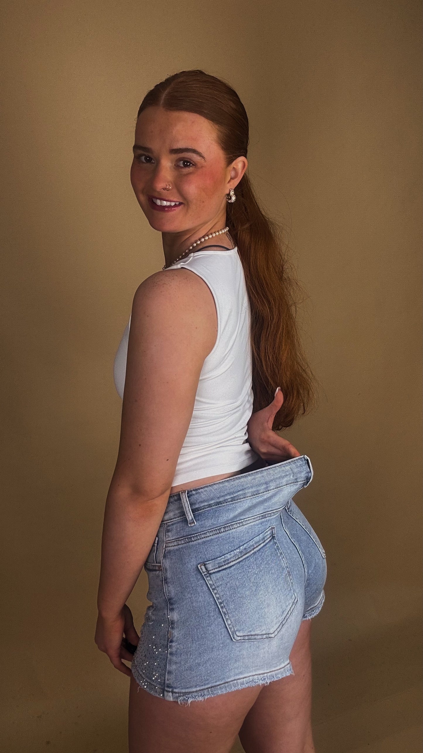 Shorts with diamonte 8662