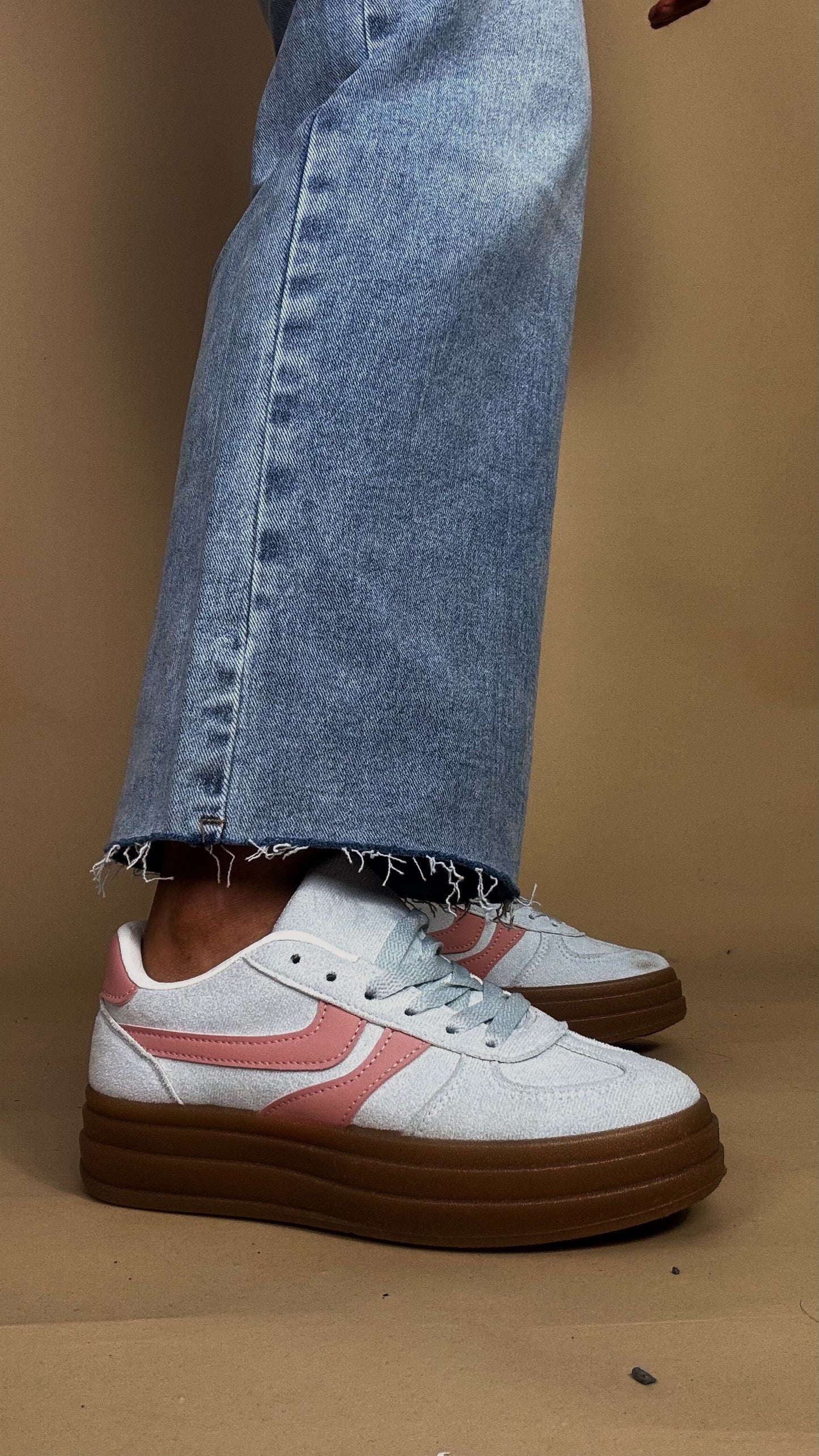 Amy Blue/Pink Chunky trainers