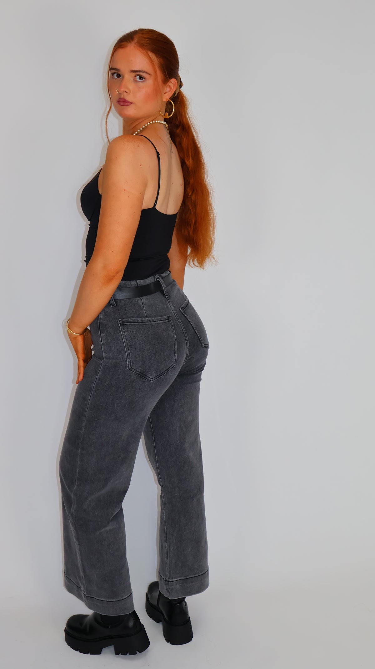 Stephanie Super stretch denim. With belt
