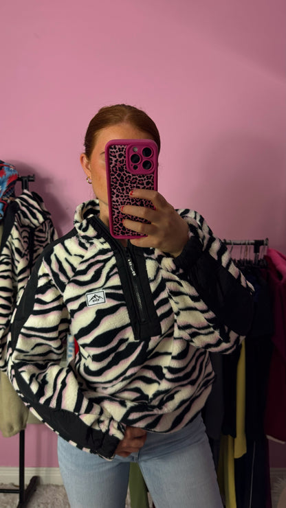 Niamh super soft fleece limited edition *size down*